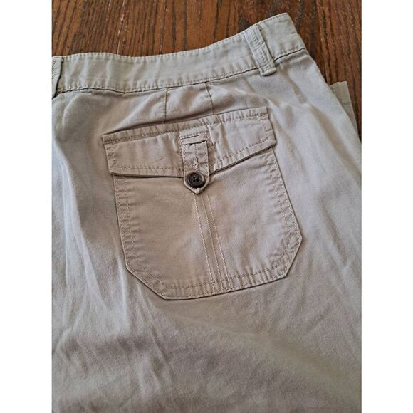 Size 14 Croft & Barrow Stretch Khaki Tan Capris Skimmers with Pockets Belt Loops - Picture 10 of 10